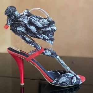 NINE WEST Ankle Wrap Sandals